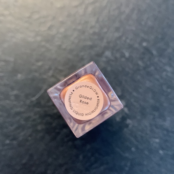 Liquid highlighter - Picture 2 of 2